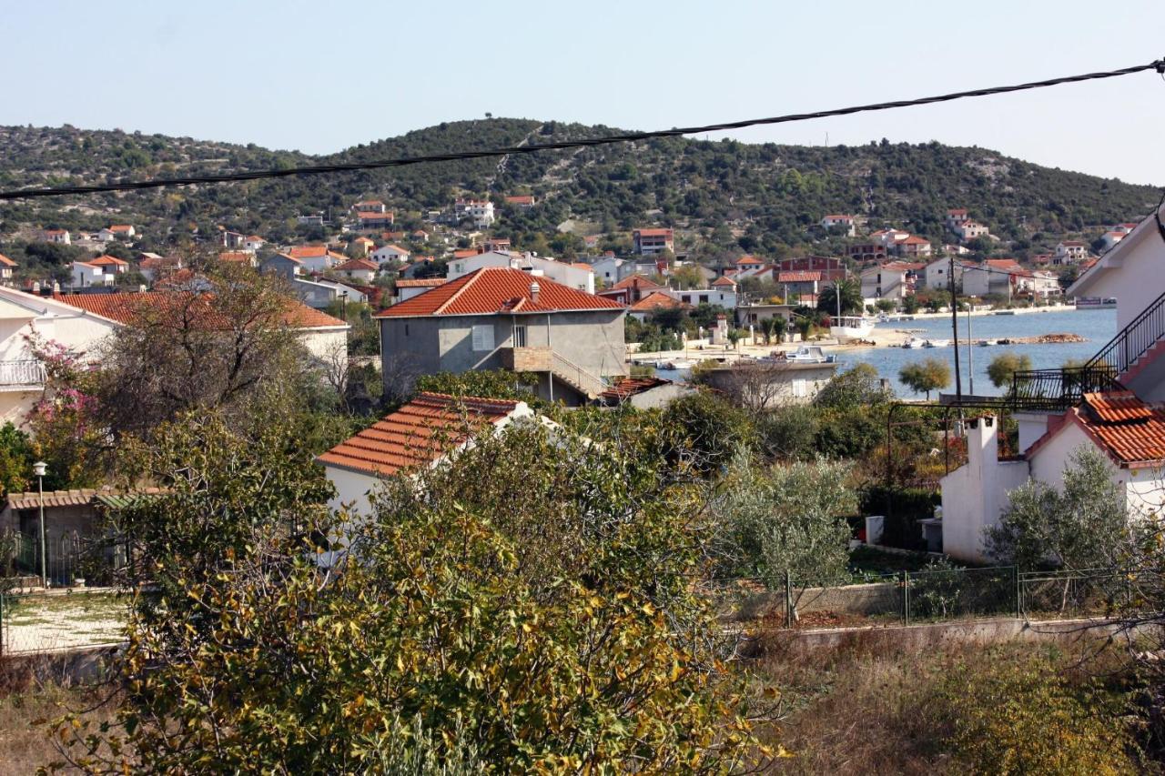 Apartments By The Sea Vinisce, Trogir - 5229 Εξωτερικό φωτογραφία